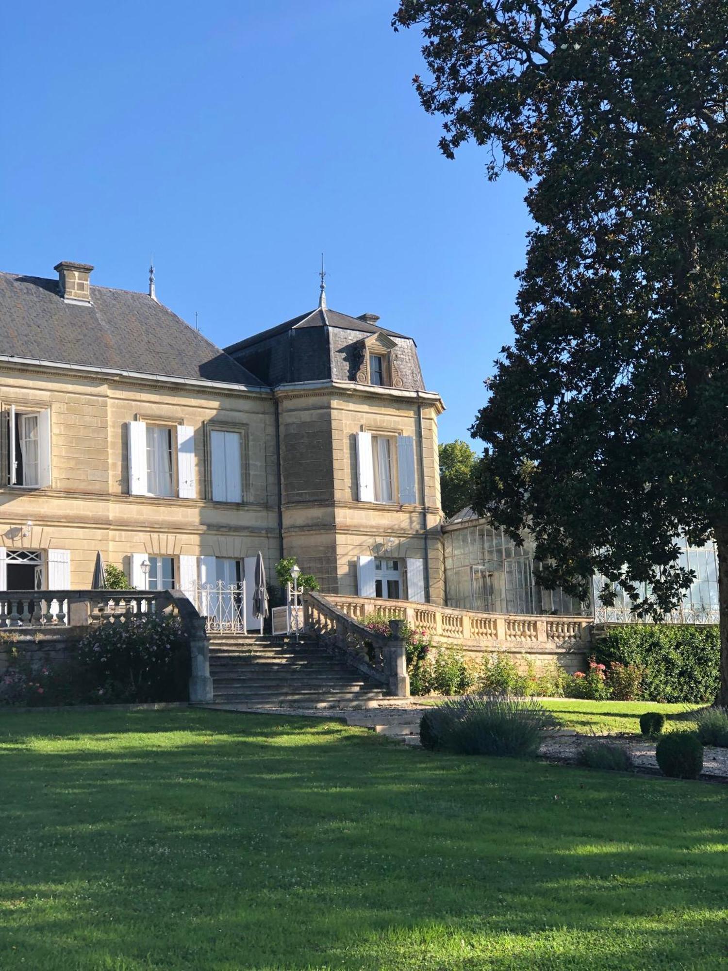 Pessac-sur-Dordogne Chateau Carbonneau מראה חיצוני תמונה