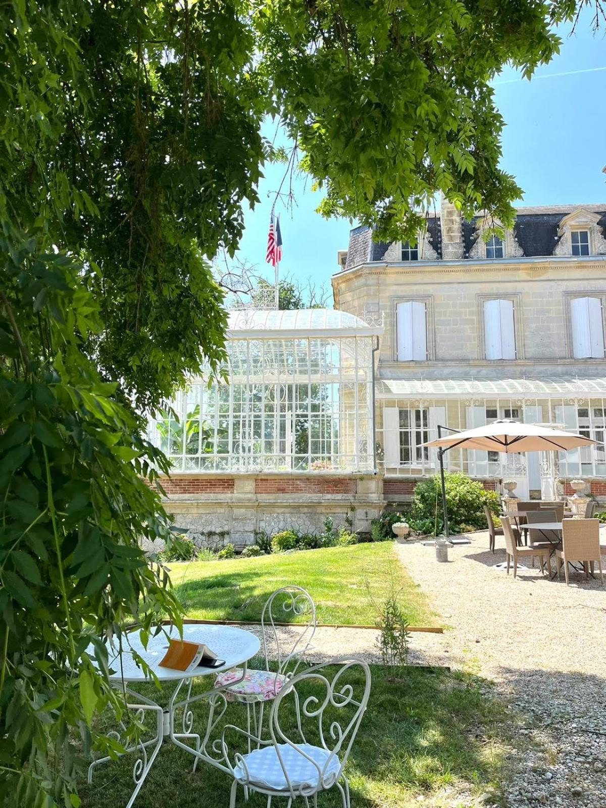 Pessac-sur-Dordogne Chateau Carbonneau מראה חיצוני תמונה